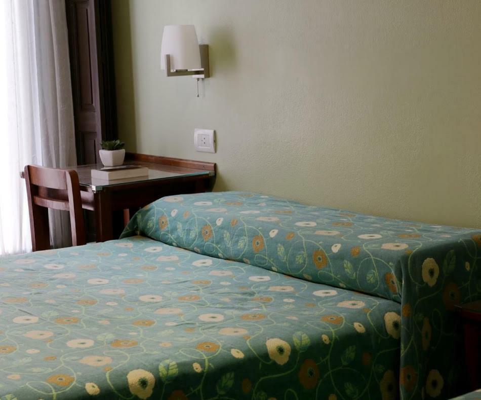 Bed and Breakfast Residencial Italia Cordova Esterno foto