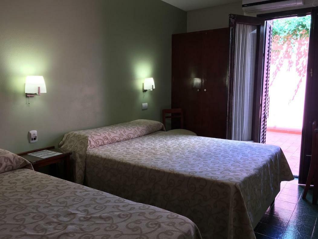 Bed and Breakfast Residencial Italia Cordova Esterno foto