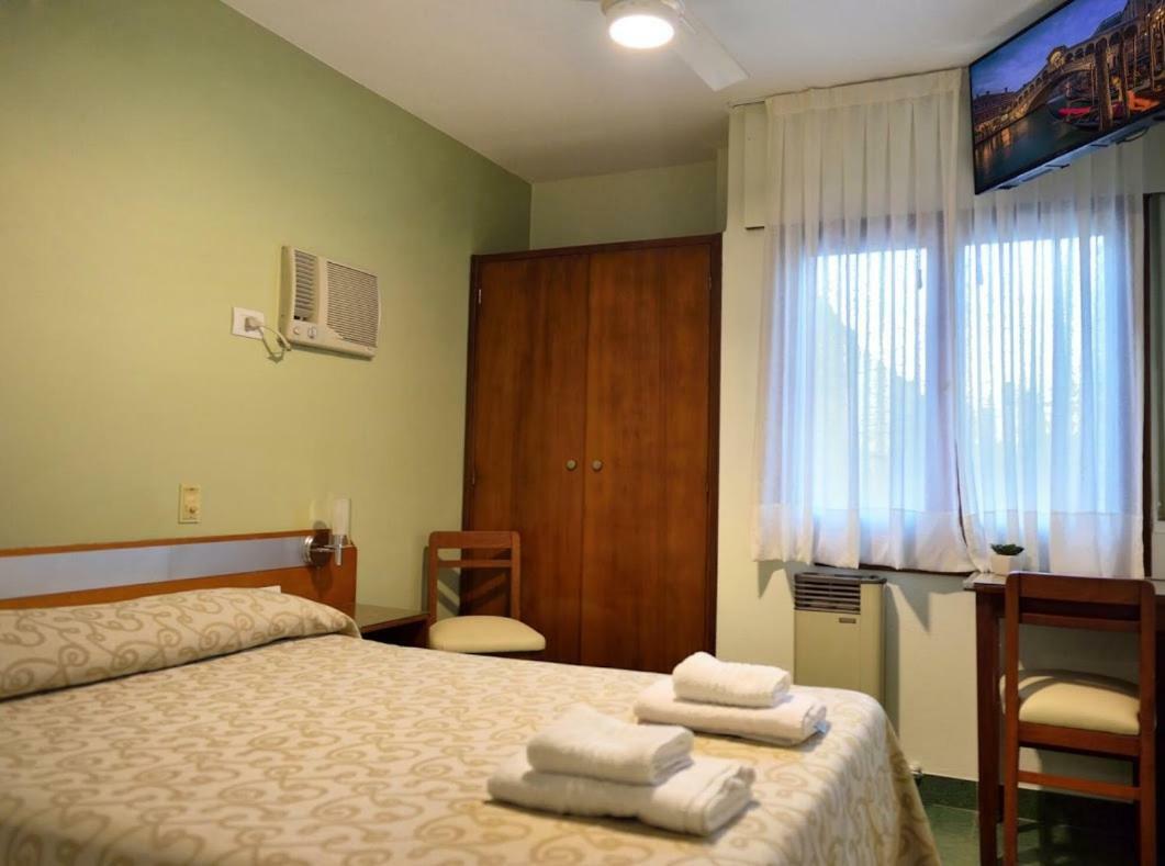 Bed and Breakfast Residencial Italia Cordova Esterno foto
